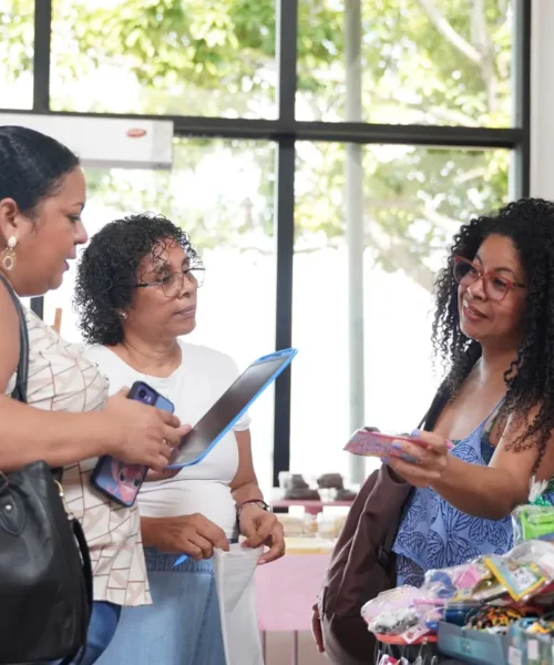 Feira de Empreendedores do CIIR celebra Consciência Negra com destaque para cultura afro e inclusão