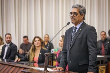 Deputado Edvaldo Magalhães destaca papel transformador do IFAC durante homenagem na Aleac