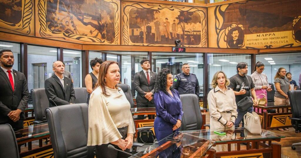 Aleac realiza sessão solene em homenagem ao Dia Estadual das Prerrogativas da Advocacia