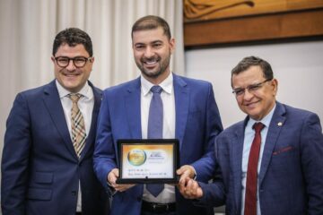 Eduardo Ribeiro destaca criação da Loteria Estadual e Selo Ouro de Transparência da Aleac