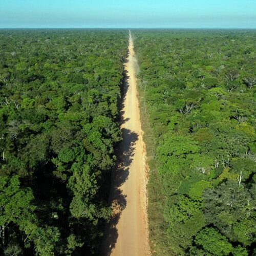 Calor extremo e tempestades: médico alerta para riscos à saúde no verão 2026