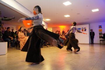 Secult participa do lançamento do livro que celebra os 15 anos da Lamira Artes Cênicas em Palmas