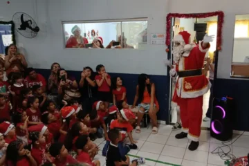 Projeto Sementes de Natal leva brinquedos e educação ambiental a criaças do entorno do Parque do Utinga