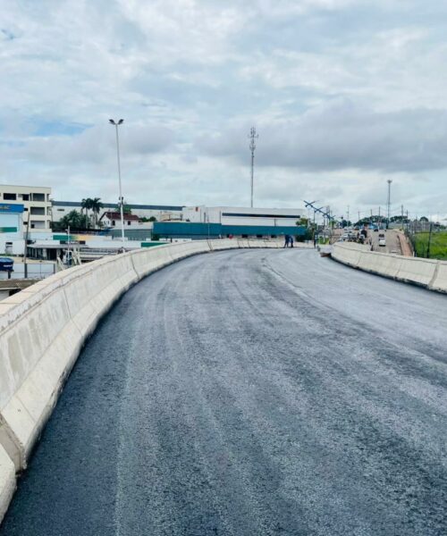 Elevado Mamédio Bittar recebe pavimentação e entra na fase final de obras em Rio Branco