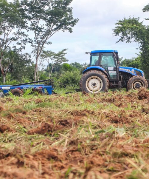 Prefeitura de Rio Branco reforça apoio ao homem do campo