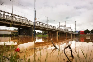 Rio Acre ultrapassa 15 metros e mantém Rio Branco em nível de atenção