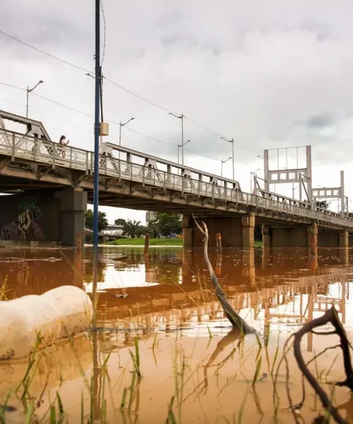 Rio Acre ultrapassa 15 metros e mantém Rio Branco em nível de atenção
