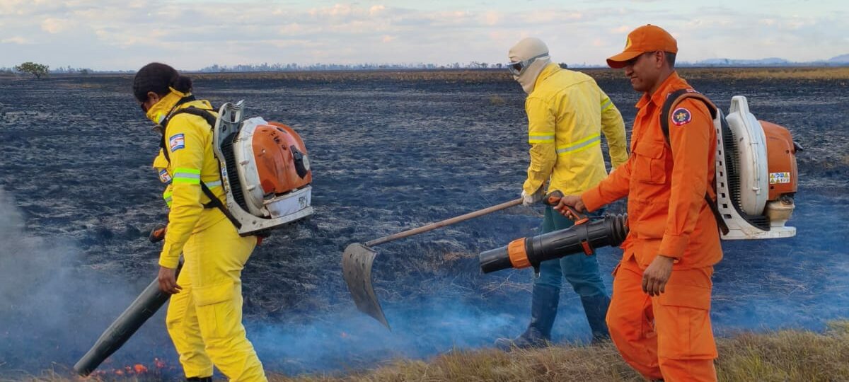 Corpo de Bombeiros intensifica ações de combate a queimadas e alerta para aumento de focos em Roraima
