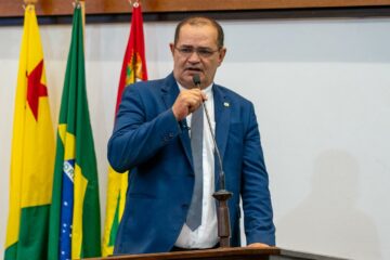 Tanízio Sá destaca avanços nas negociações com servidores e reforça apoio a trabalhadores durante sessão na Aleac