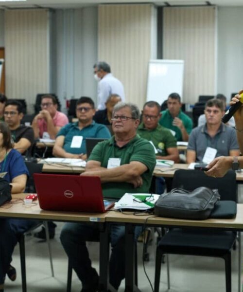 Emater firma parceria de R$ 2,5 milhões e inicia capacitação para atender famílias do Bolsa Verde no Acre