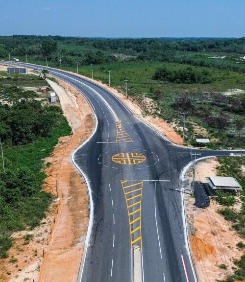 Restauração da AC-405 fortalece mobilidade e impulsiona desenvolvimento no Vale do Juruá