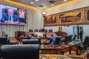Após impasse e pressão, reajuste de servidores é aprovado por unanimidade na Aleac