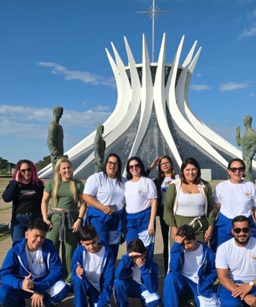 Estudantes de Rio Branco iniciam jornada rumo à NASA e Disney com etapa em Brasília