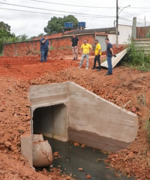 Prefeitura de Rio Branco executa obra de drenagem no bairro Conquista para conter alagamentos históricos