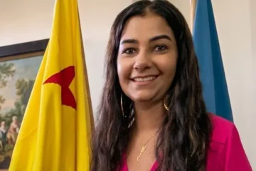 Jornalista acreana vence prêmio literário internacional na Itália e amplia projeção da produção amazônica