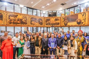 Sessão solene na Aleac homenageia fazedores de cultura e destaca fortalecimento das políticas públicas no Acre