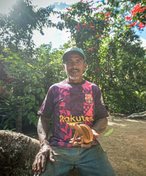 Na Resex Cazumbá-Iracema, ciência comunitária e artesanato transformam a floresta em modelo de sustentabilidade