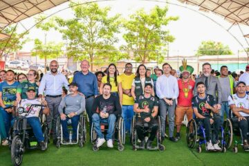 Governo do Acre entrega R$ 1 milhão em cadeiras de rodas e equipamentos de mobilidade para pessoas com deficiência