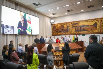 Deputada homenageia atuação do Confoco em sessão solene na Aleac