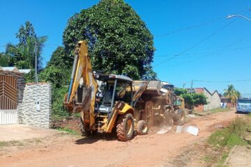 Prefeitura de Rio Branco retira mais de 200 toneladas de entulhos durante mutirão na Baixada da Sobral