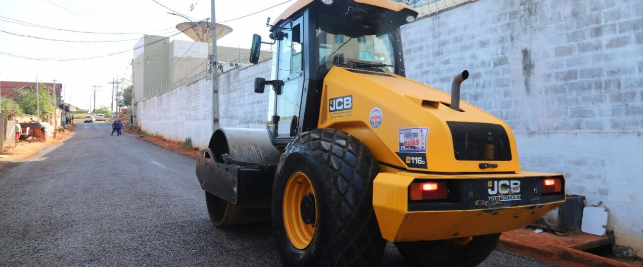 Rua São José recebe pavimentação com tecnologia que amplia durabilidade da via
