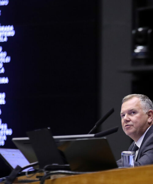 Câmara acelera projeto que pode flexibilizar punições por infrações ambientais e gera debate