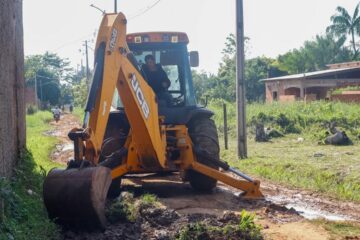 Prefeitura de Rio Branco inicia pavimentação do Ramal da Invasão, no Belo Jardim