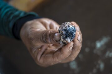Mineradora ré por garimpo ilegal em Terra Yanomami forneceu estanho a empresas ligadas à indústria militar dos EUA