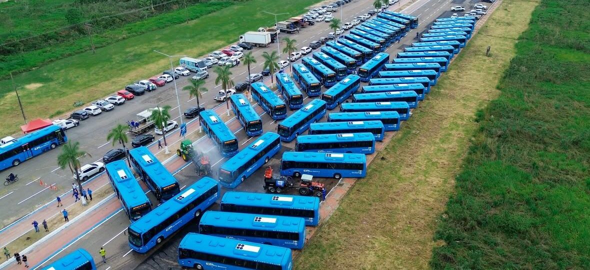 Rio Branco apresenta nova frota e terá 110 ônibus em circulação a partir desta sexta-feira